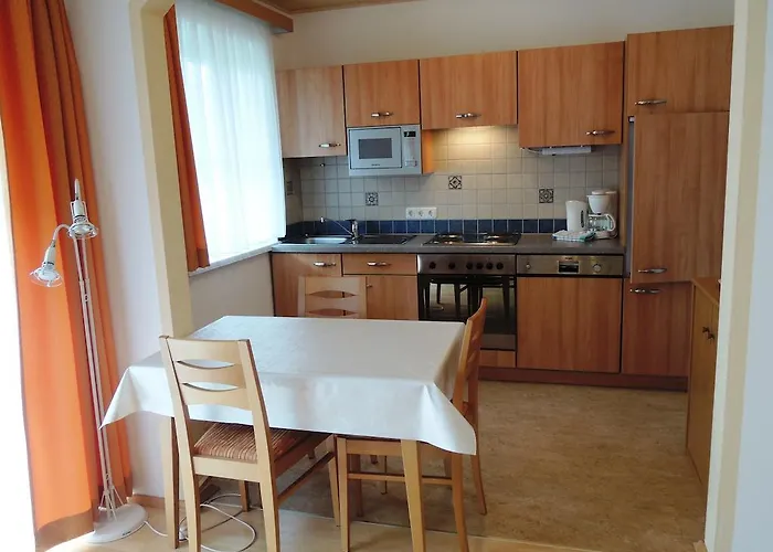 Edda 公寓 施特罗布尔